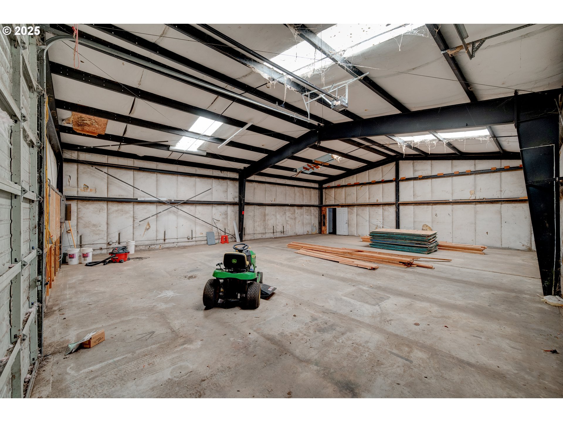 34932 S DICKEY PRAIRIE RD