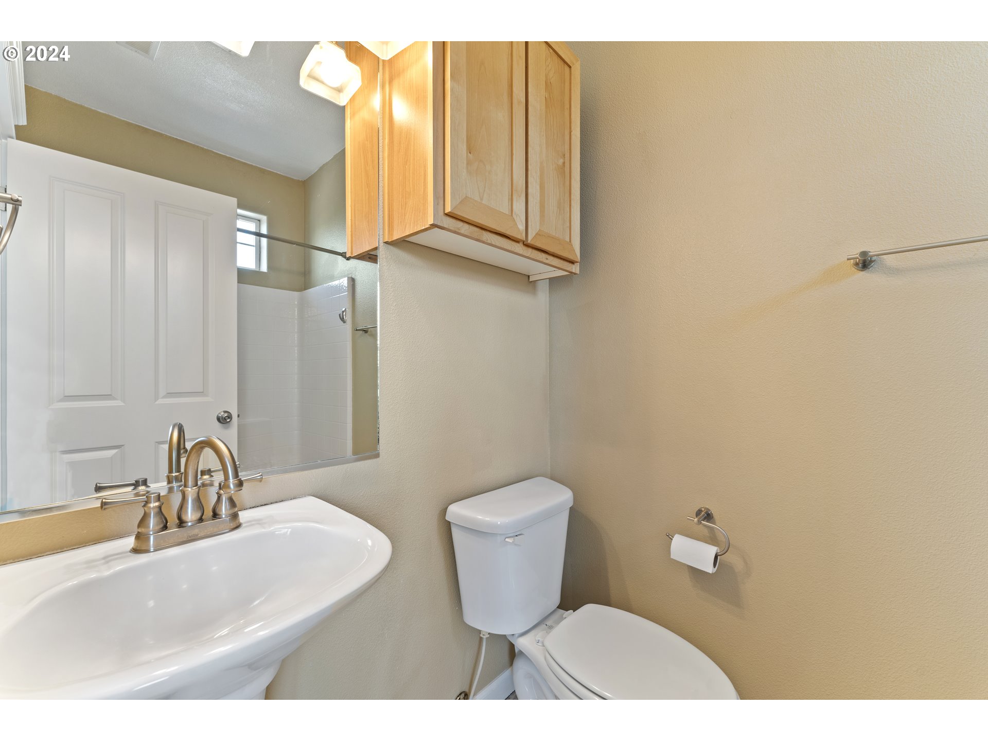 10675 NE RED WING WAY