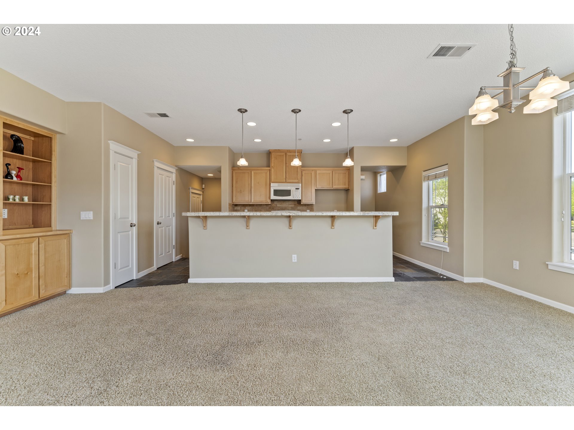 10675 NE RED WING WAY