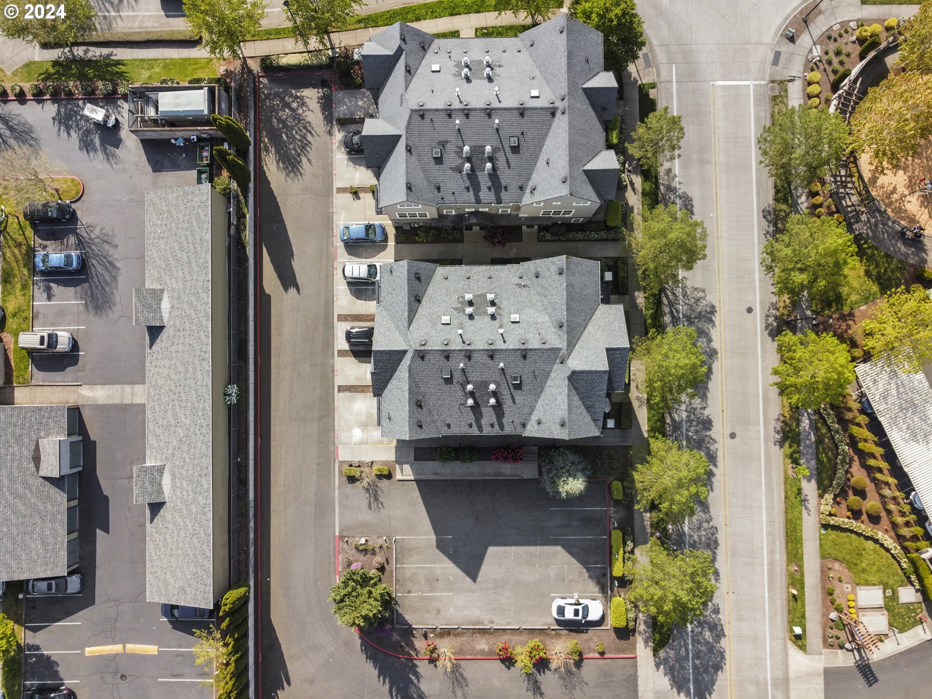 10675 NE RED WING WAY