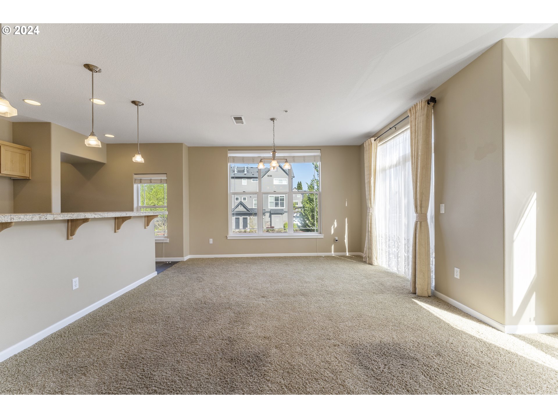 10675 NE RED WING WAY