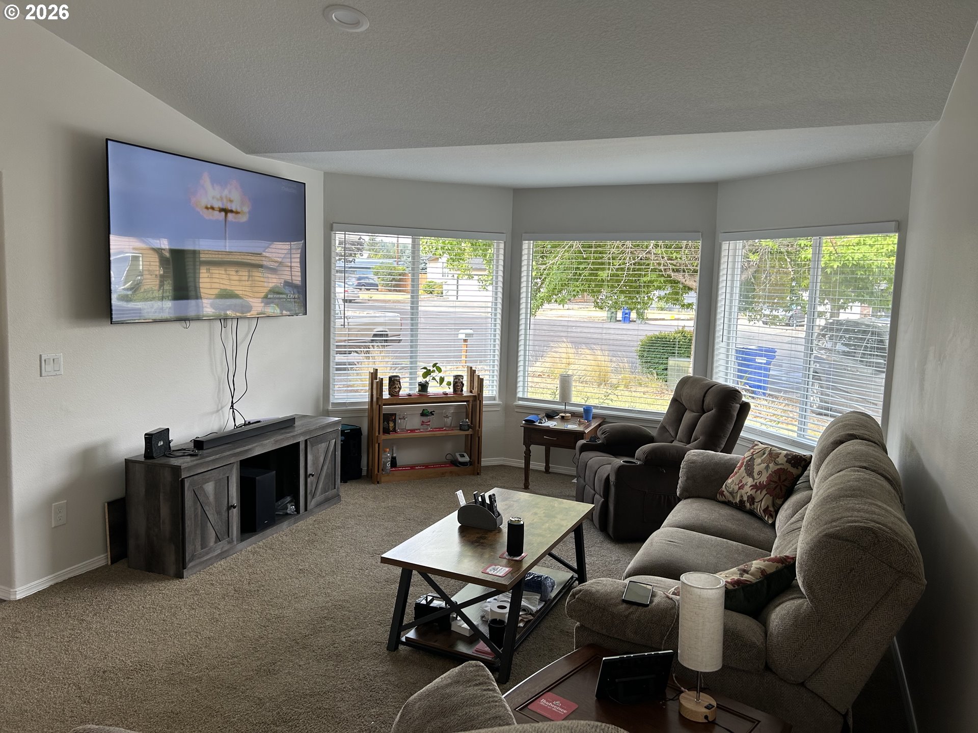 1010 NW CAZADERO CT