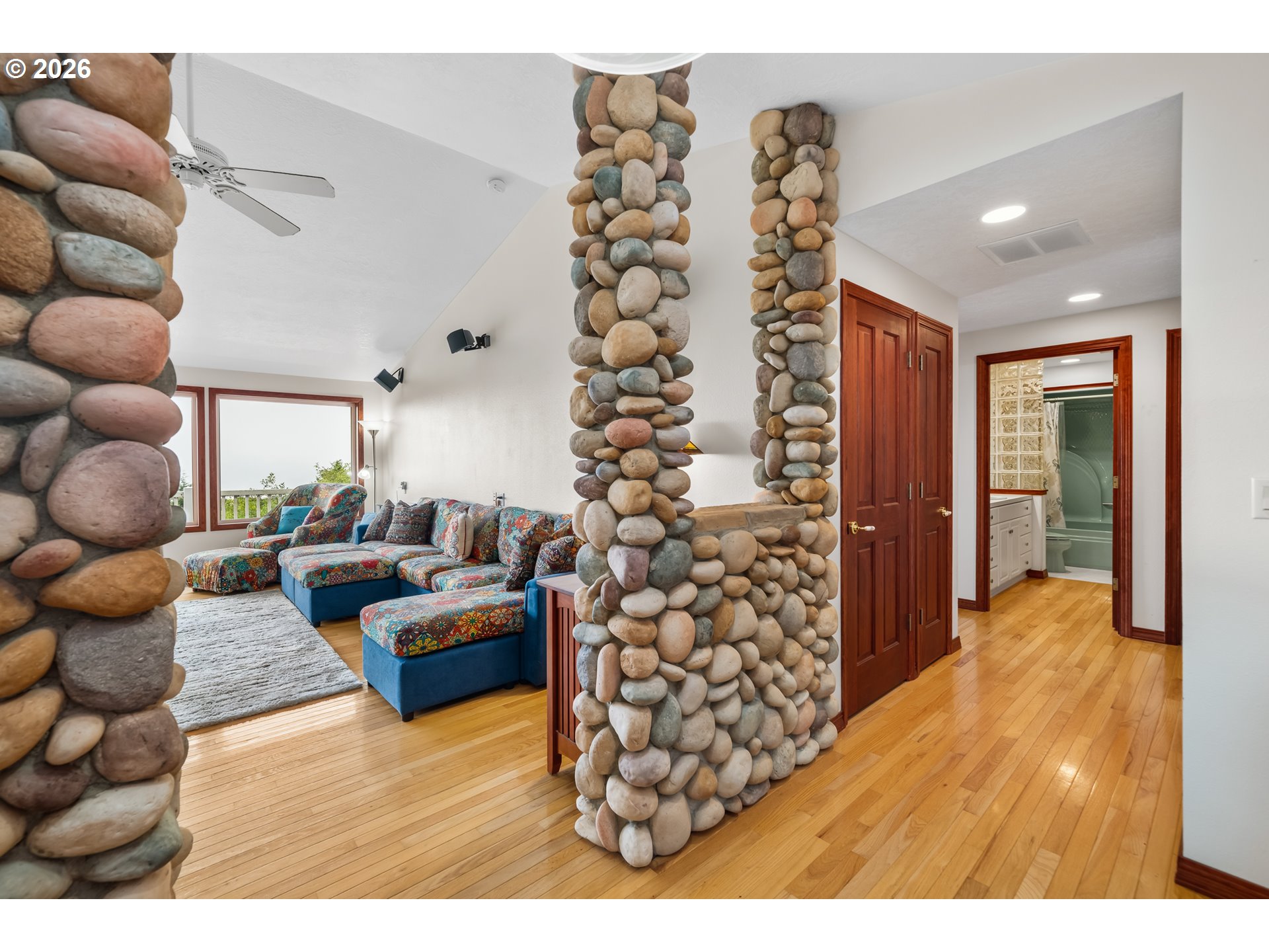 9675 SCENIC VIEW DR