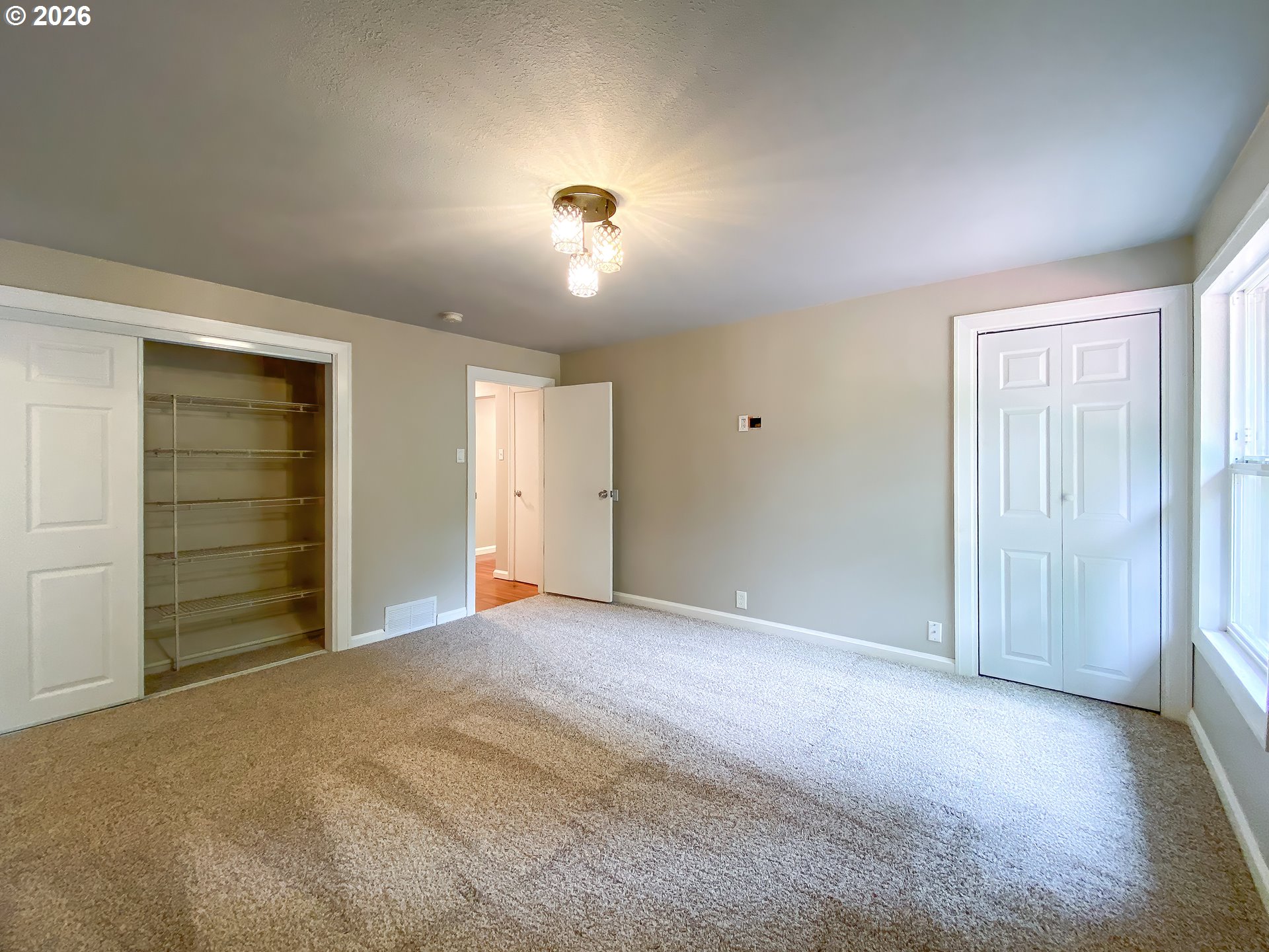 6286 HARRINGTON AVE