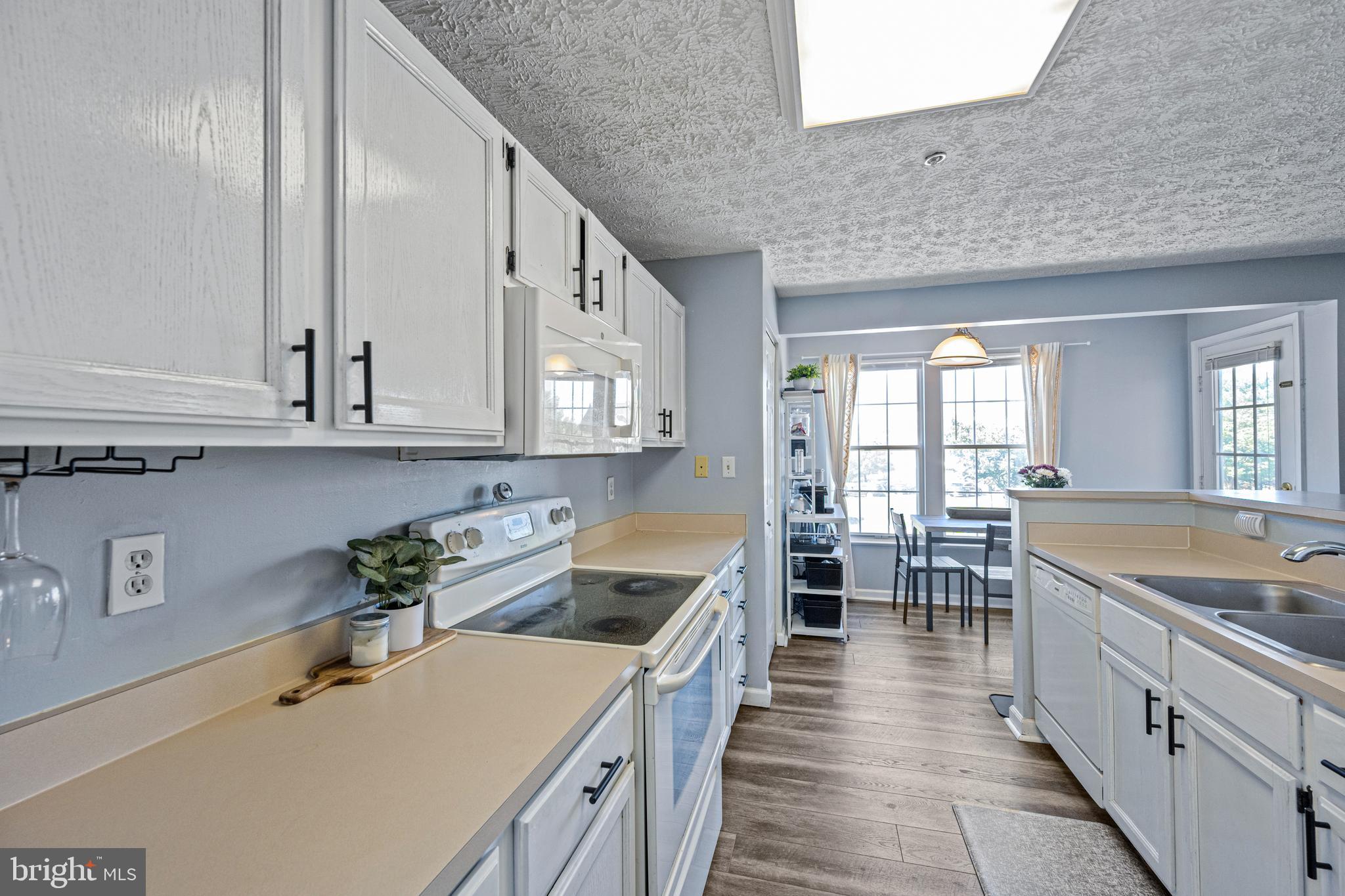 702 Orchard Overlook #204