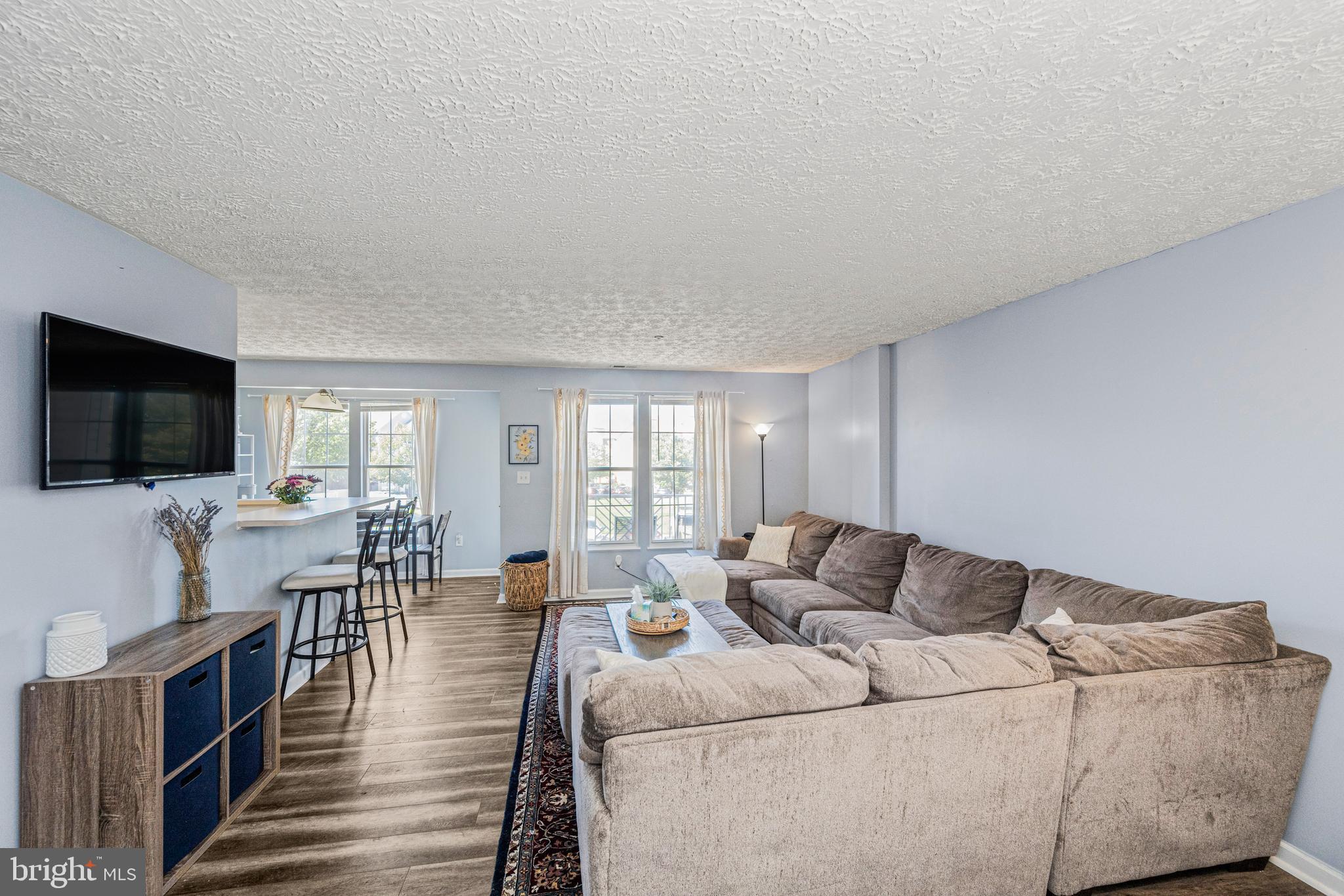 702 Orchard Overlook #204