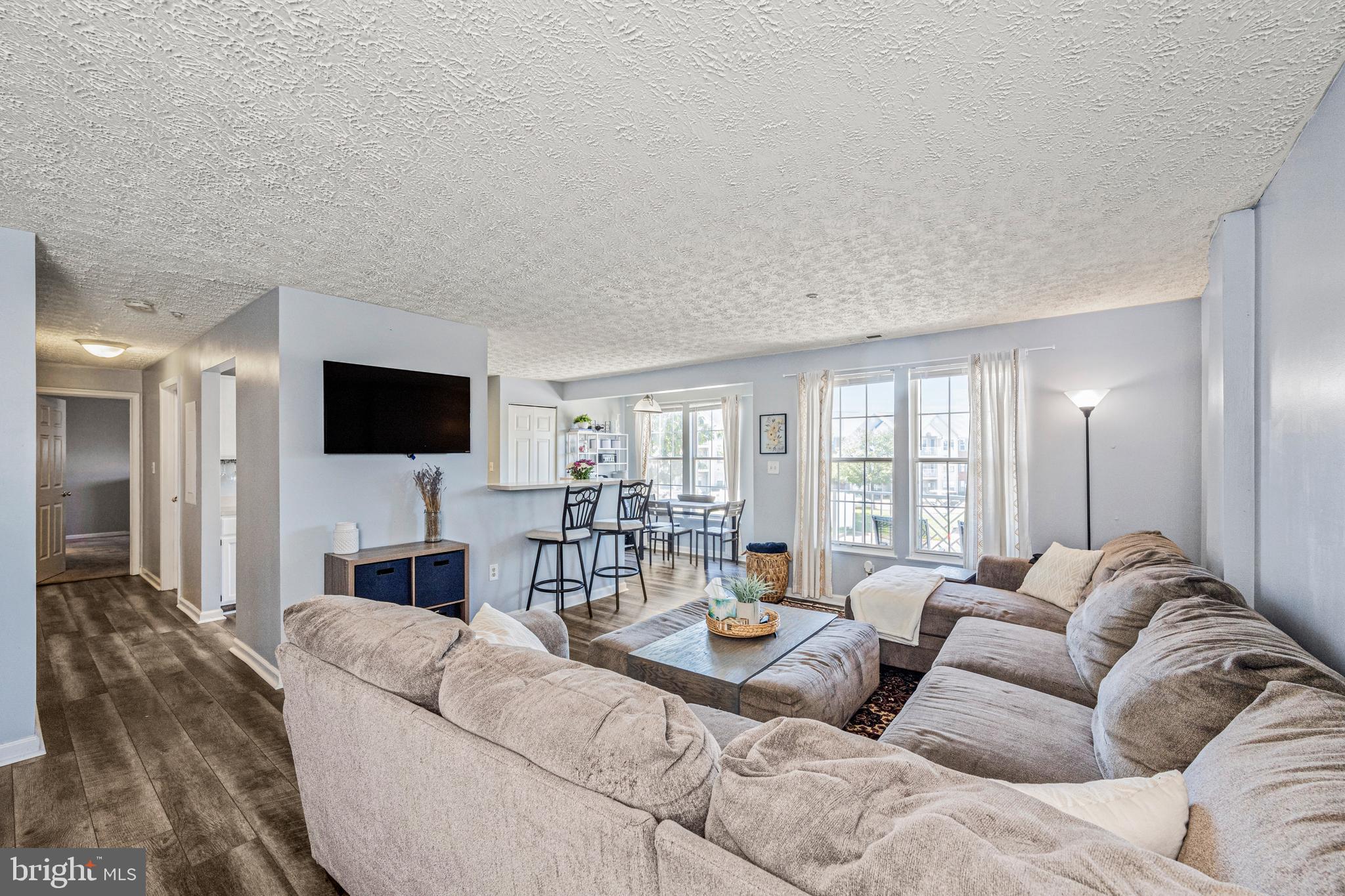 702 Orchard Overlook #204