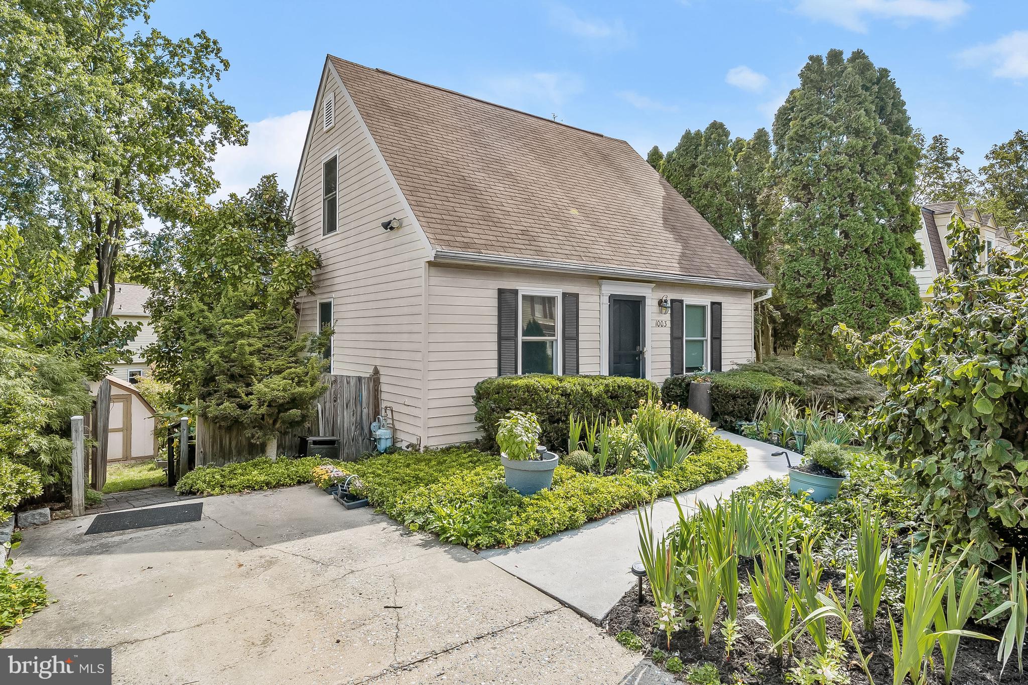 1003 Sitka Spruce Ln