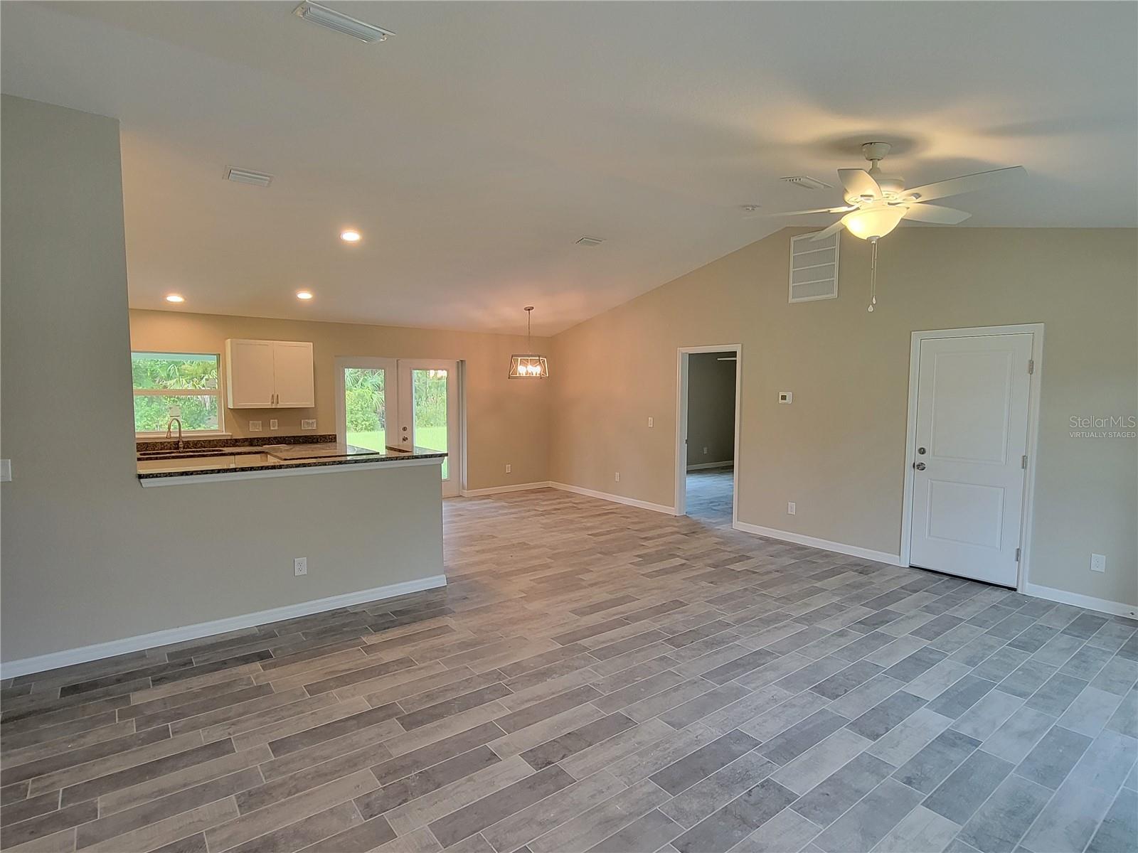11338 WILLMINGTON BLVD