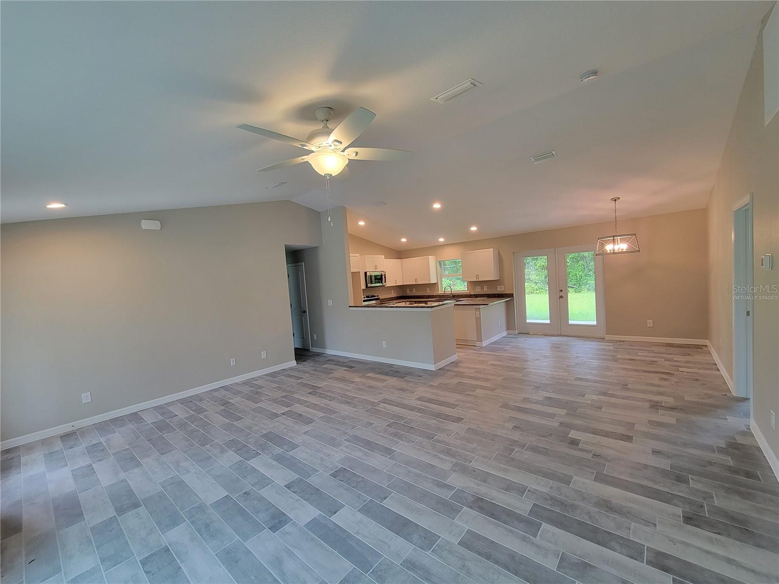 11338 WILLMINGTON BLVD