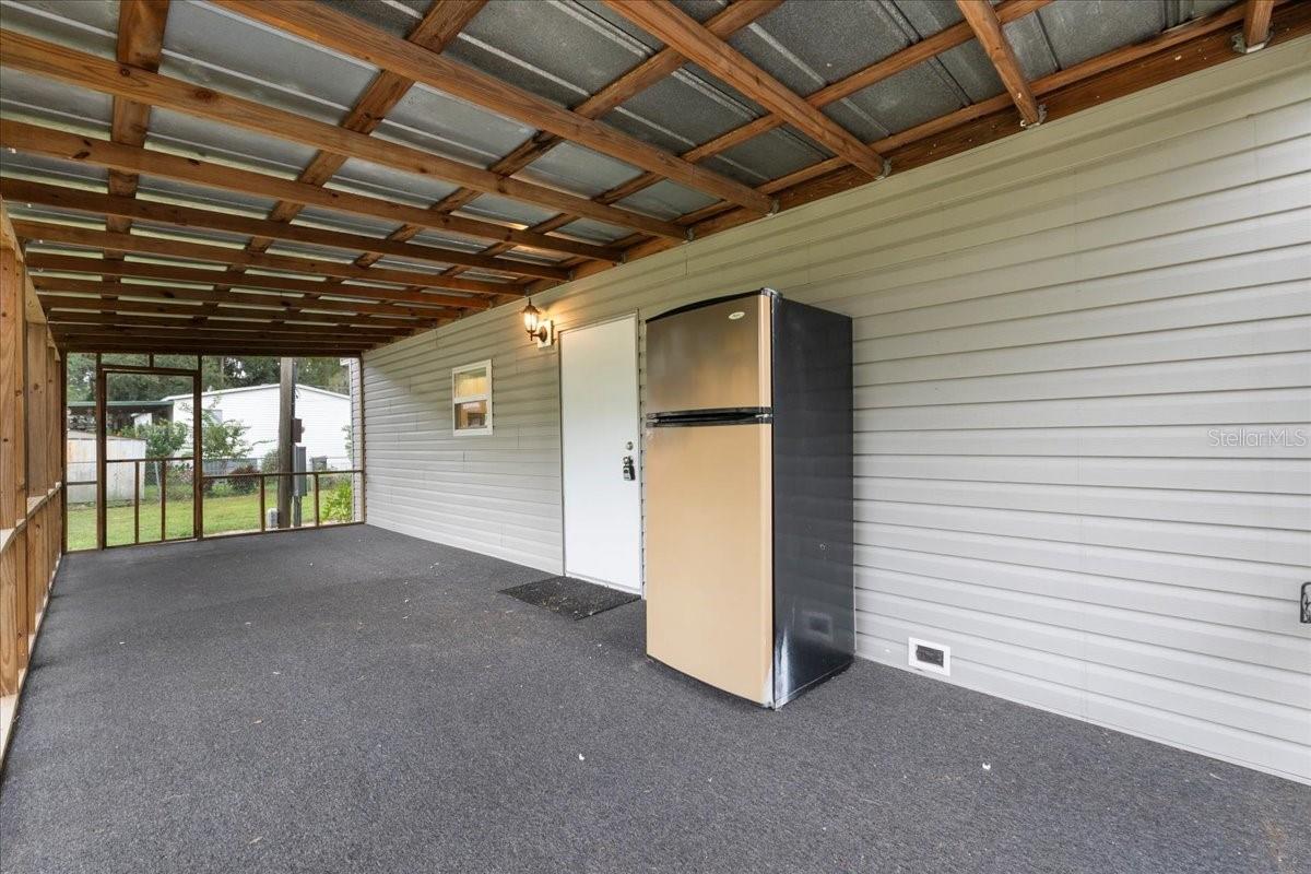2976 THORNHILL RD