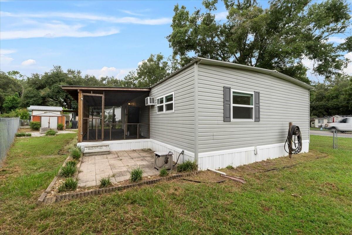 2976 THORNHILL RD