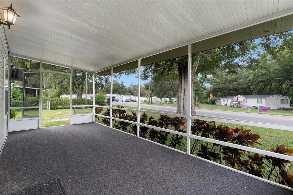 2976 THORNHILL RD