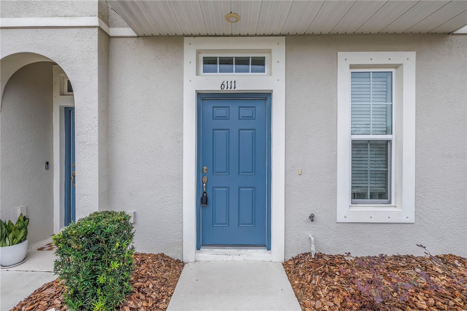 6111 FAIRMONT LN