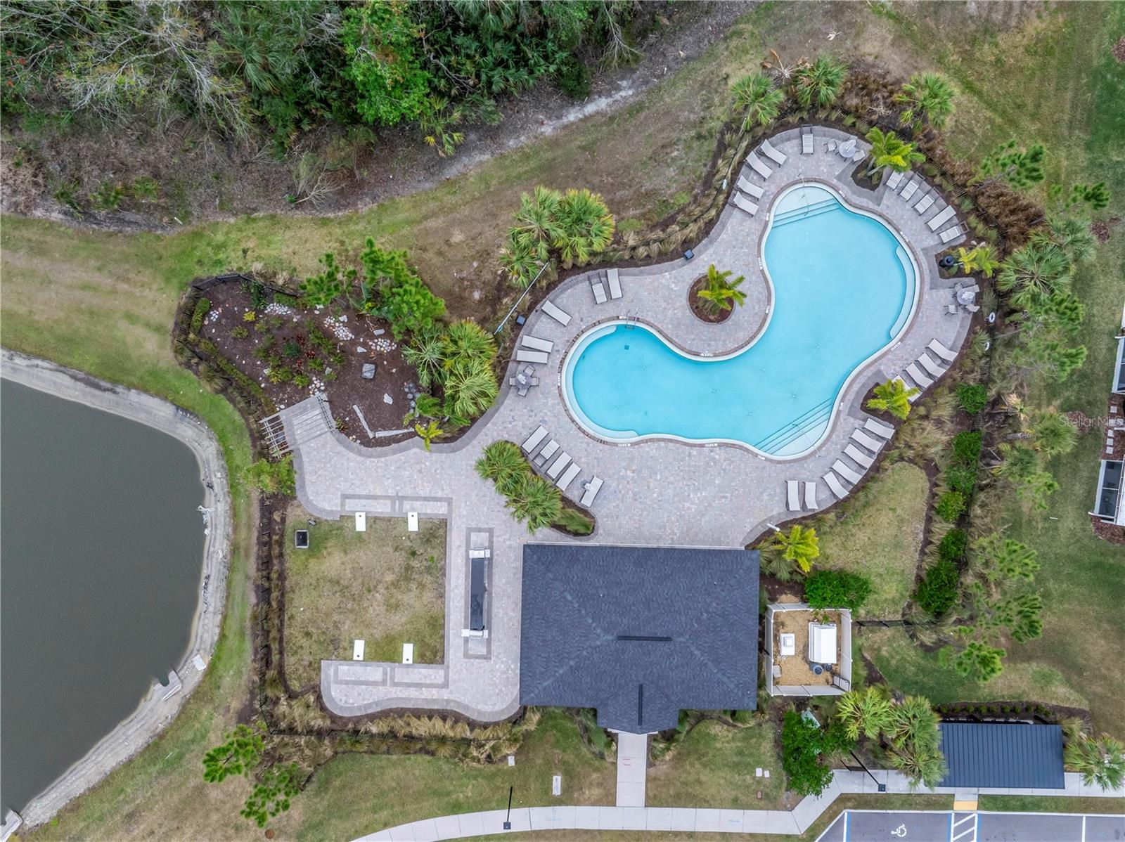 6111 FAIRMONT LN