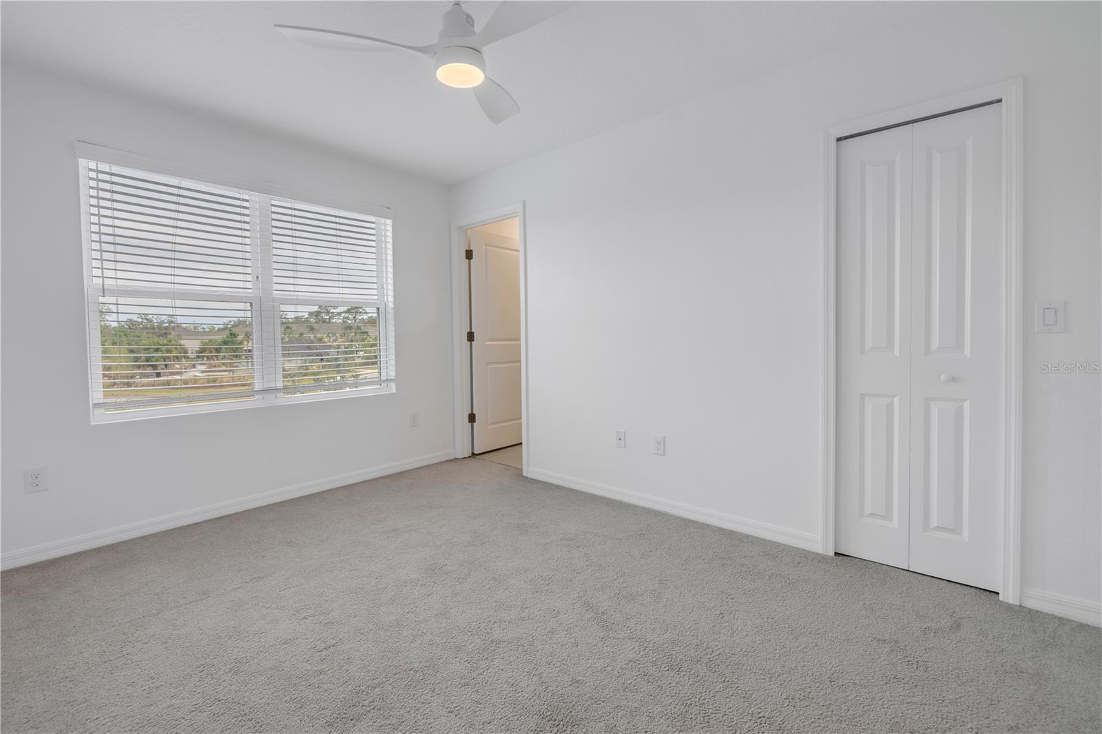 6111 FAIRMONT LN