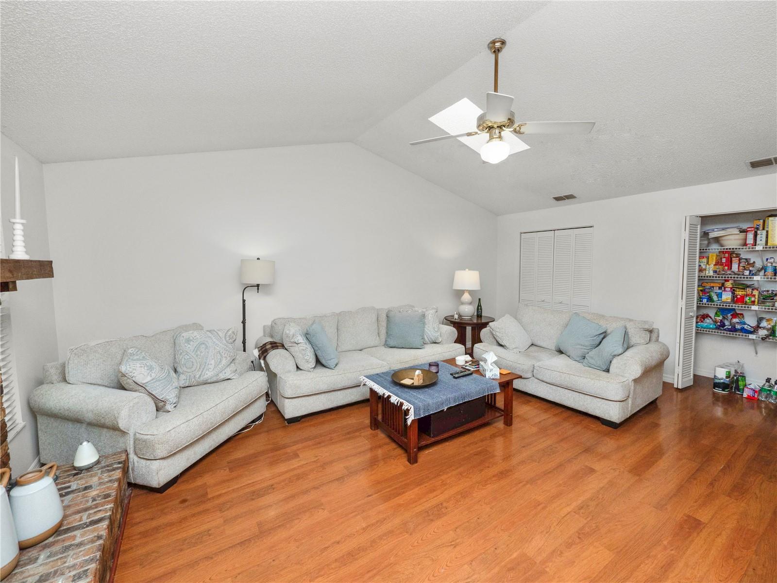 1406 TIMBERIDGE LOOP S