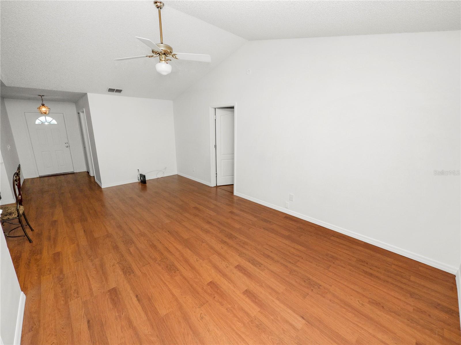 1406 TIMBERIDGE LOOP S