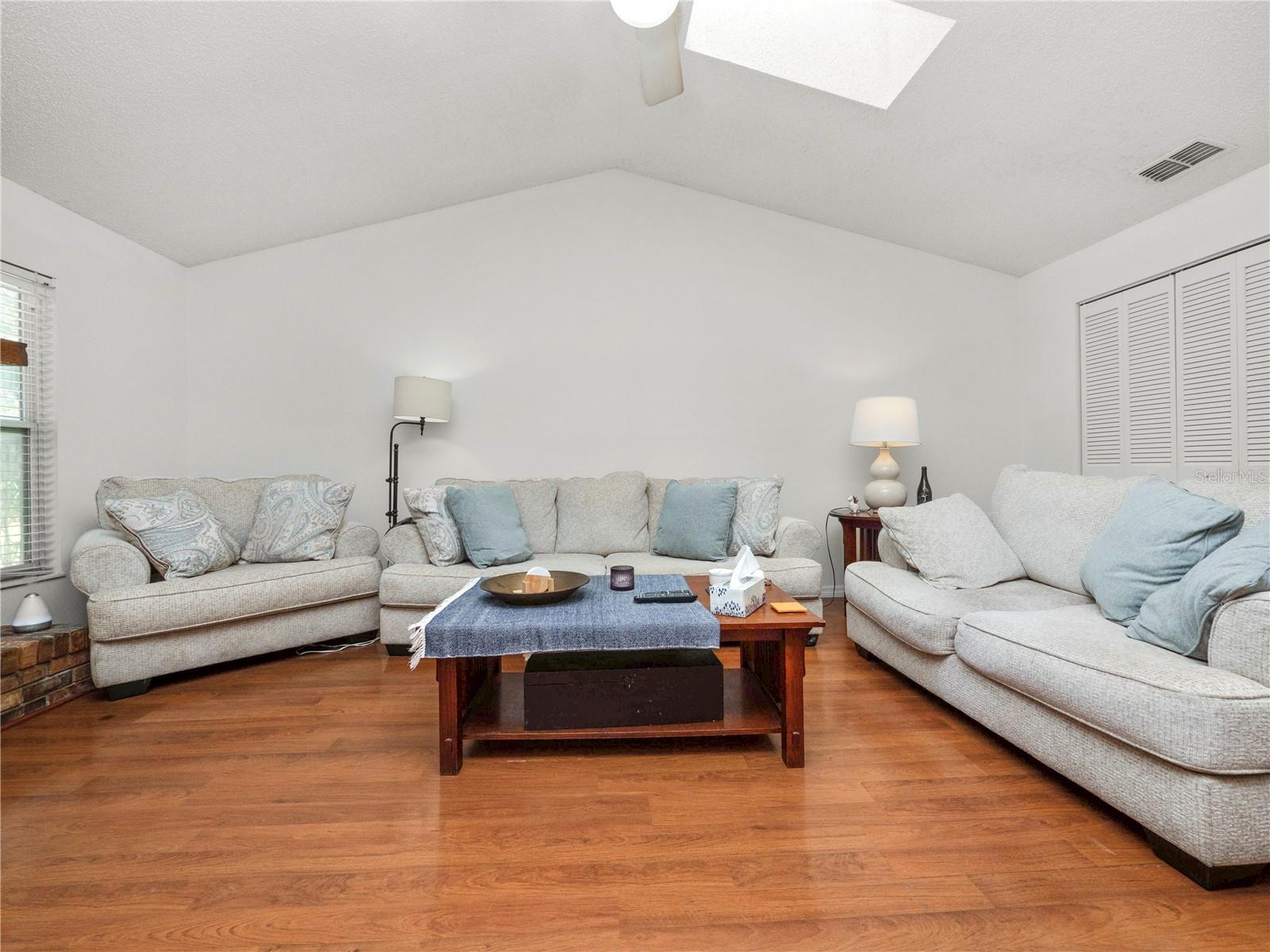 1406 TIMBERIDGE LOOP S