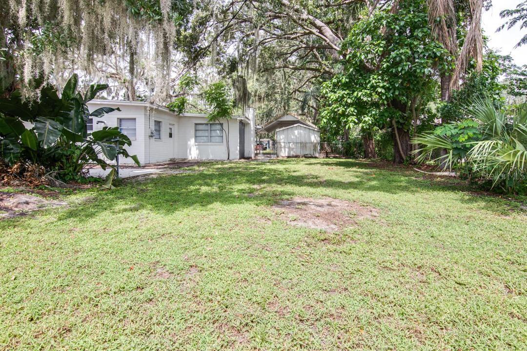 1430 E EDGEWOOD DR