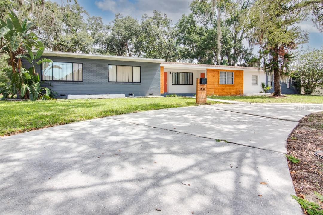 1430 E EDGEWOOD DR