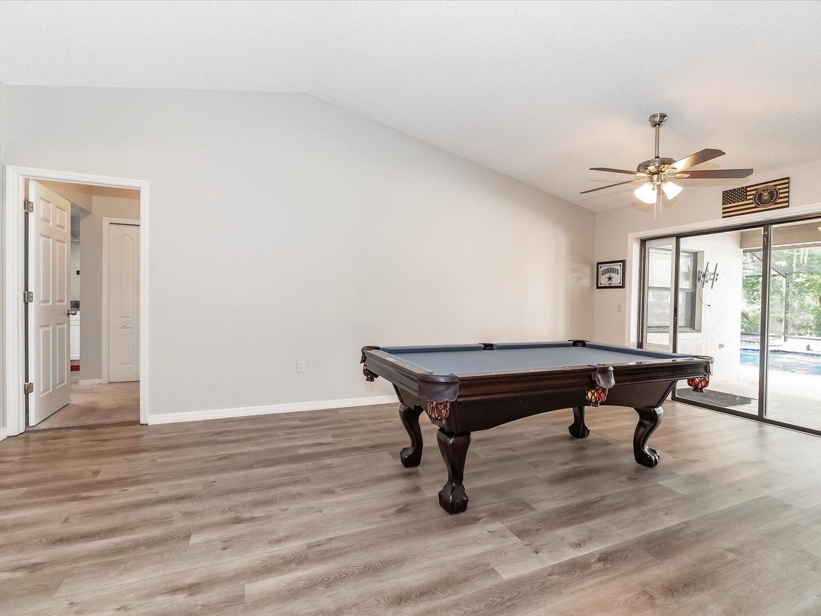2801 DEERBROOK DR