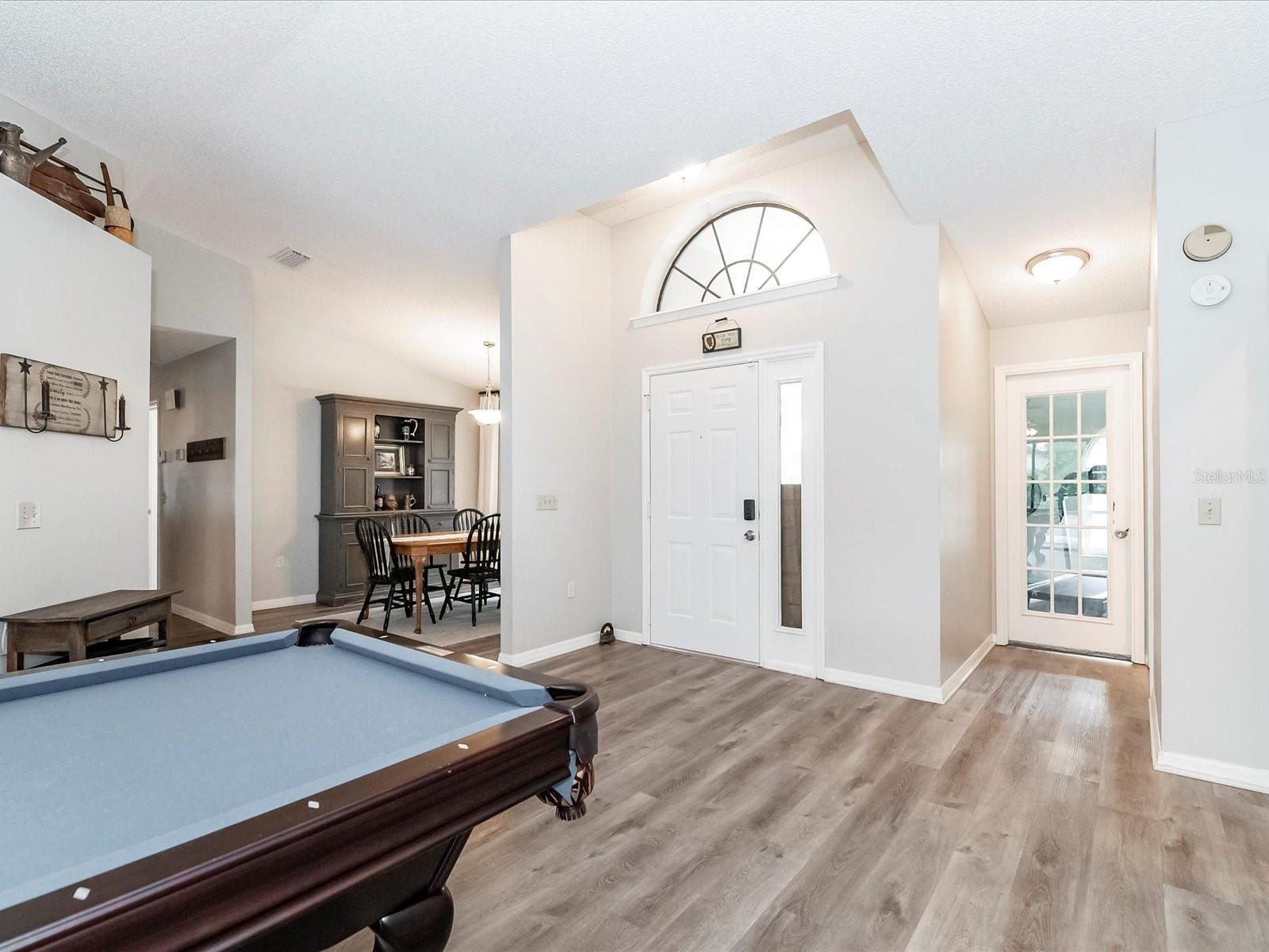 2801 DEERBROOK DR