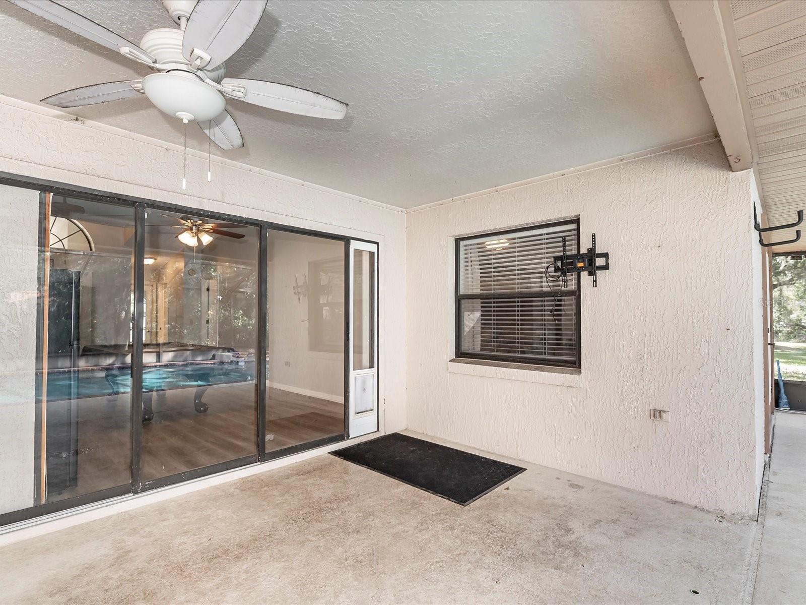 2801 DEERBROOK DR