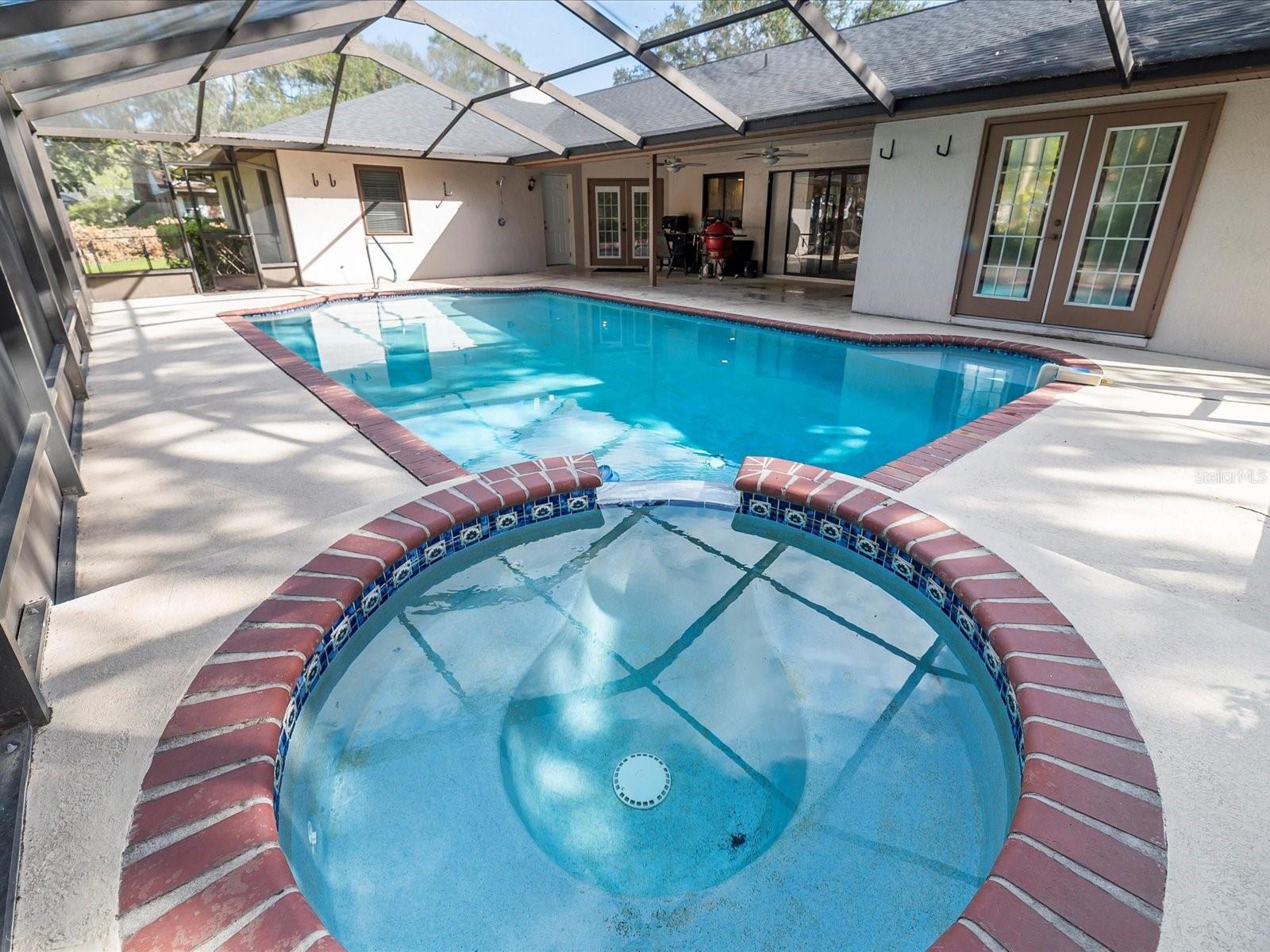 2801 DEERBROOK DR