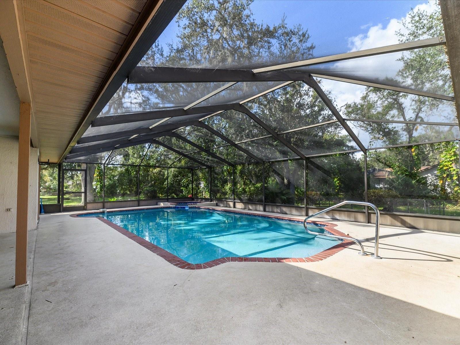 2801 DEERBROOK DR