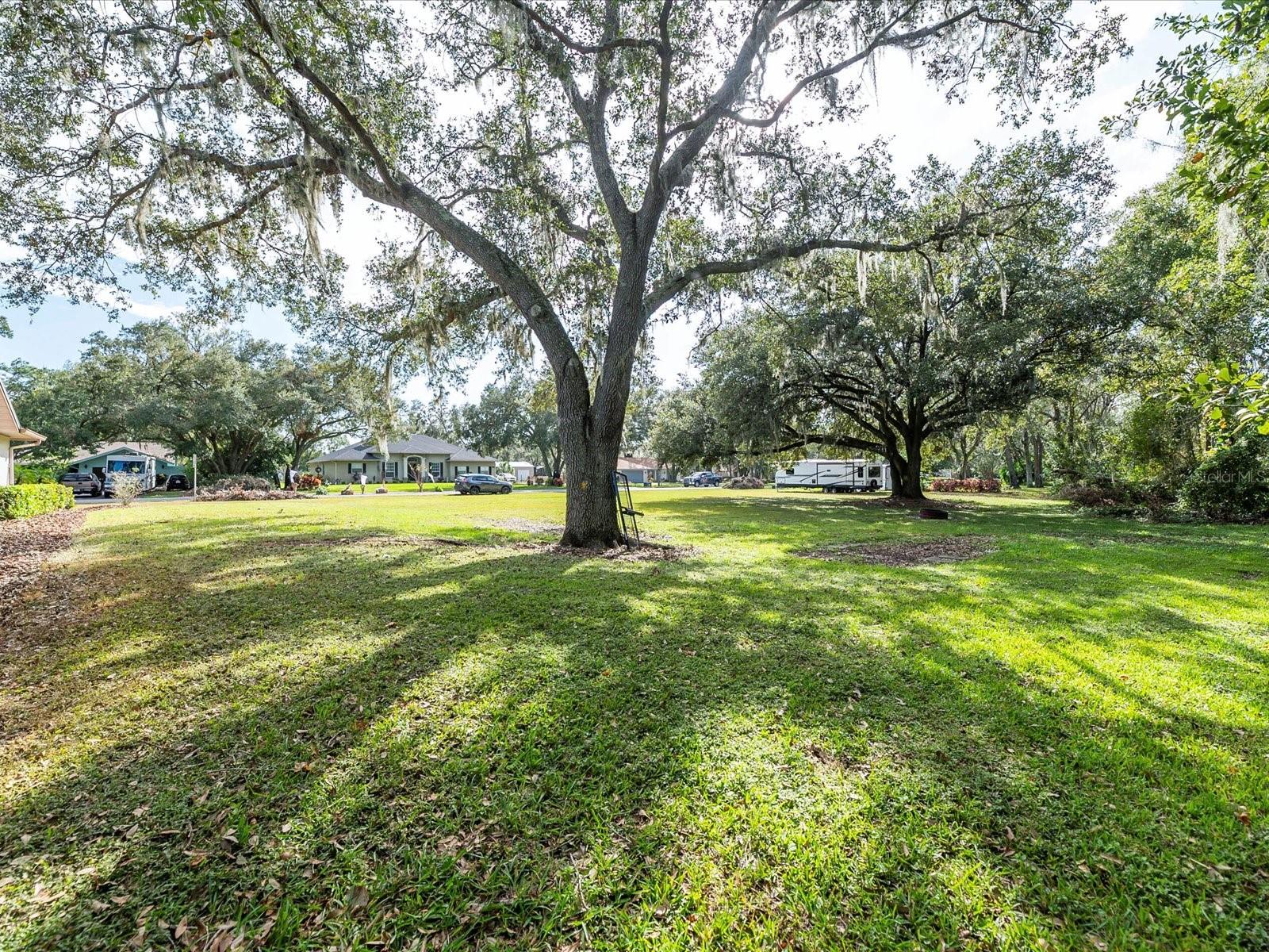 2801 DEERBROOK DR