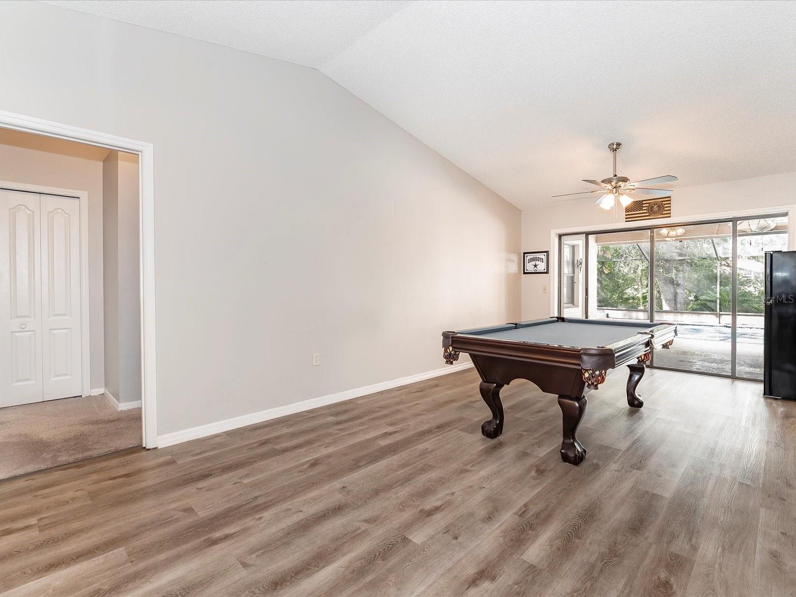 2801 DEERBROOK DR