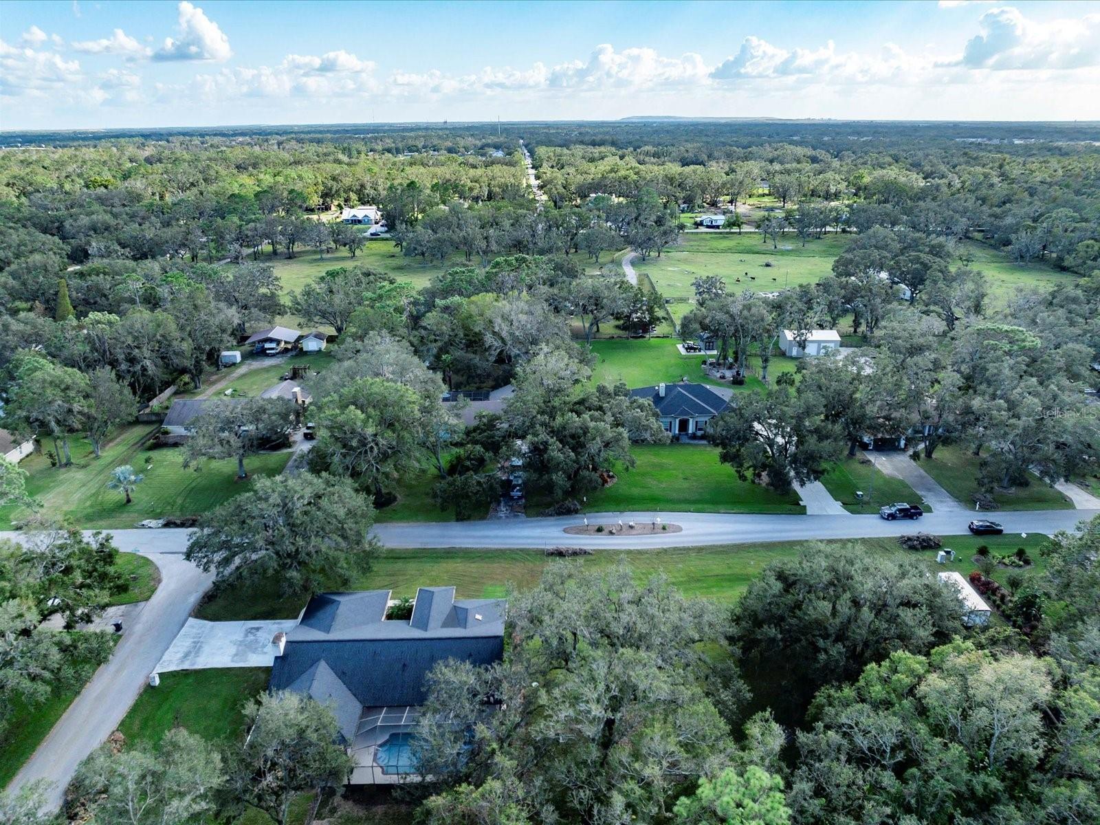2801 DEERBROOK DR