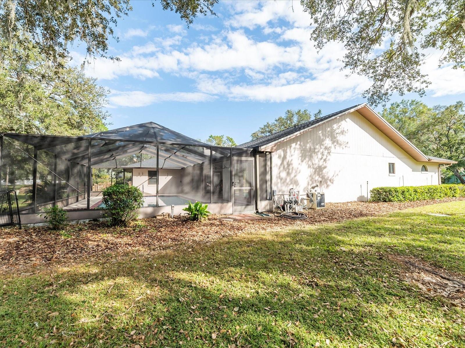 2801 DEERBROOK DR