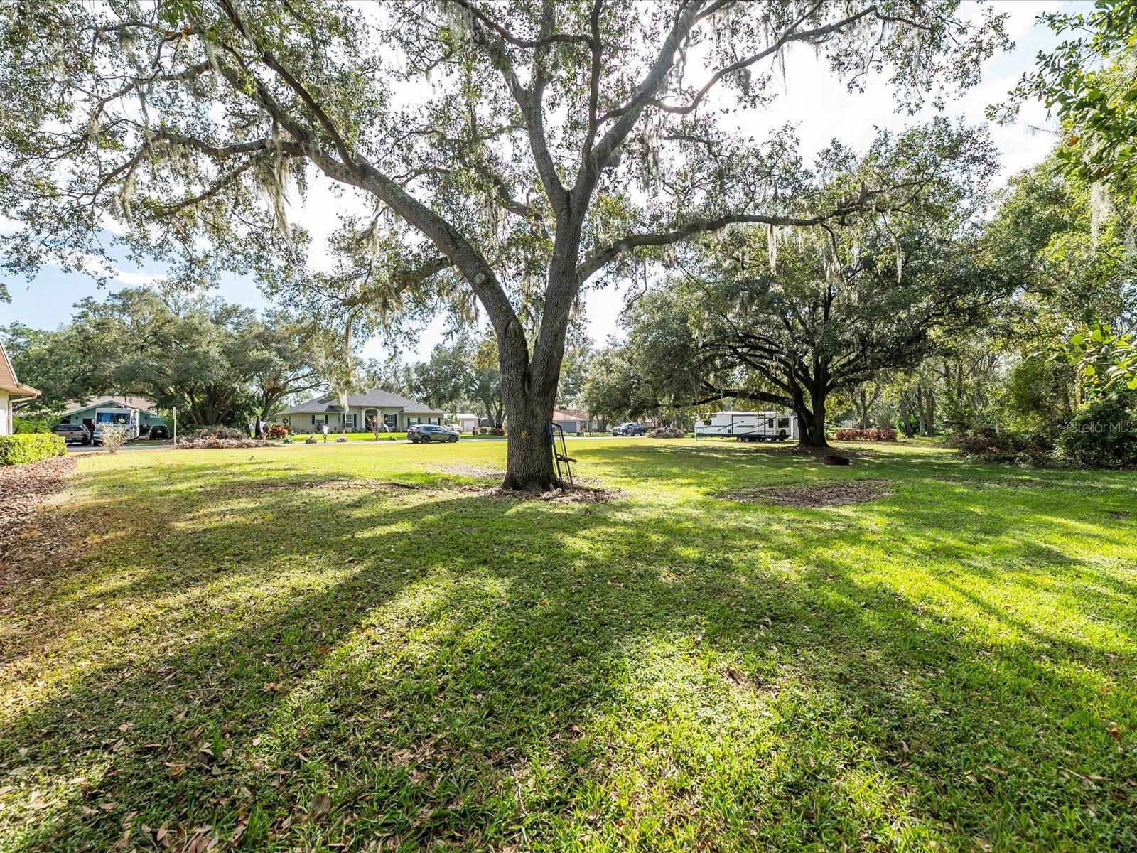 2801 DEERBROOK DR