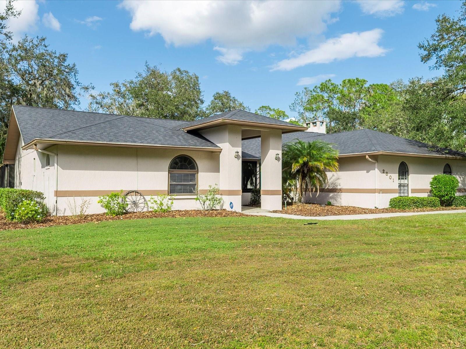 2801 DEERBROOK DR