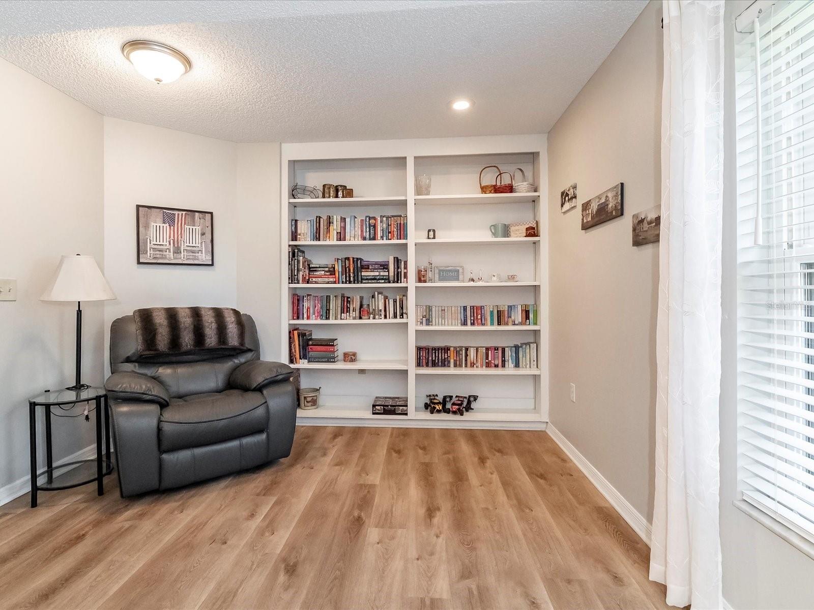2801 DEERBROOK DR