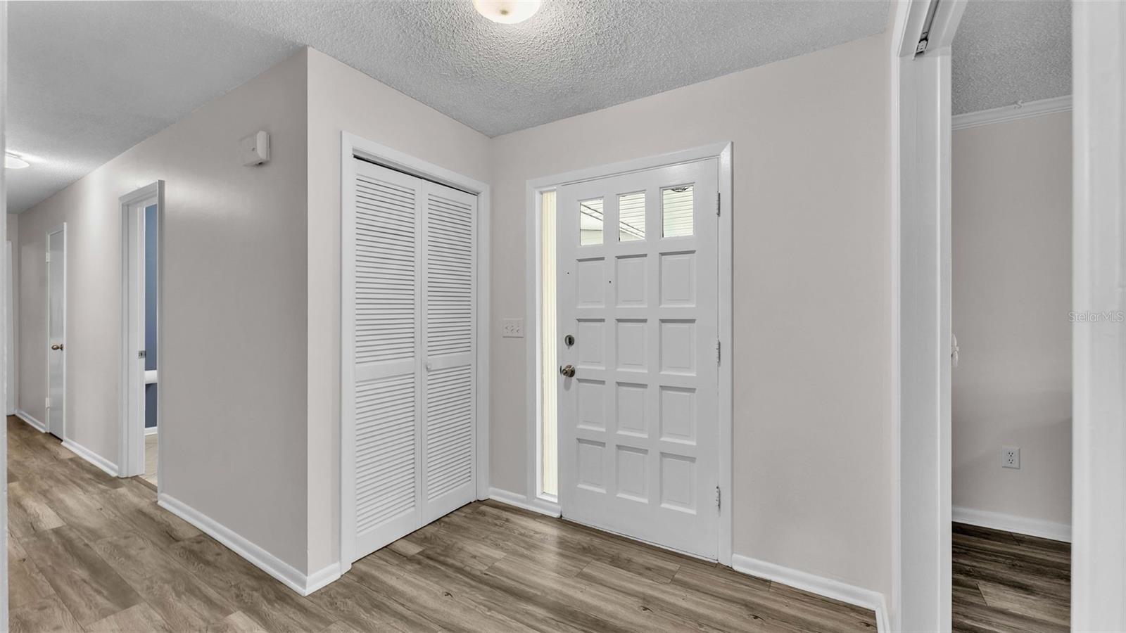 1605 ROSE DR