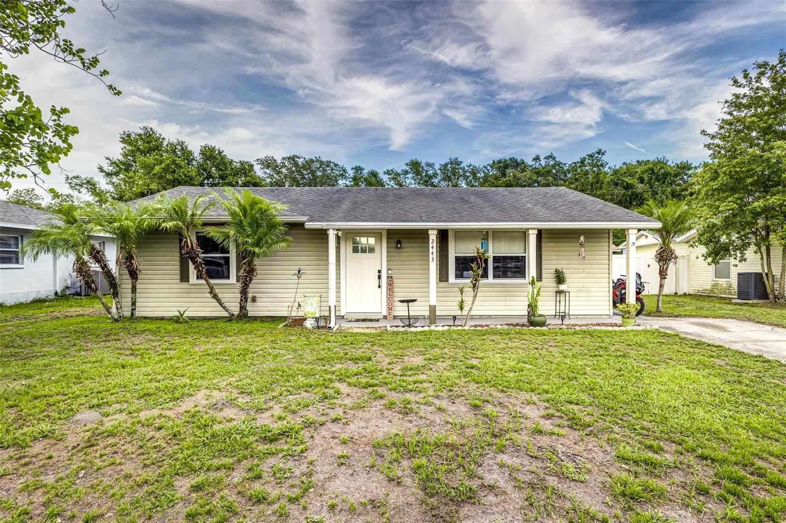 2443 DELROSE DR E