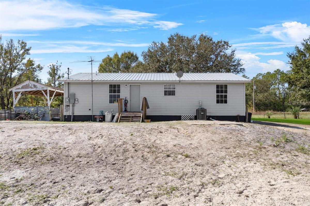 2715 RED RIVER TRL