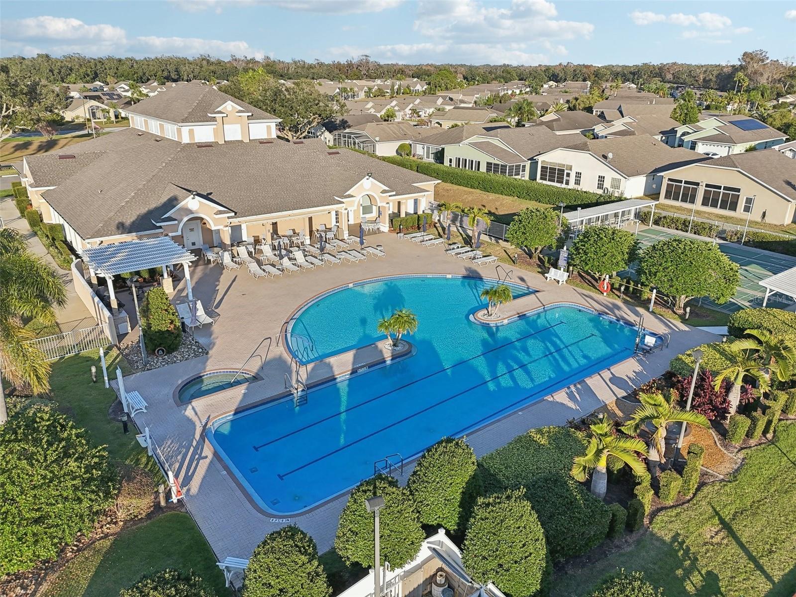823 CUNNINGHAM DR