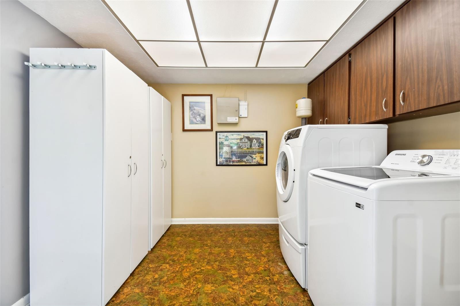 11208 DONNEYMOOR DR