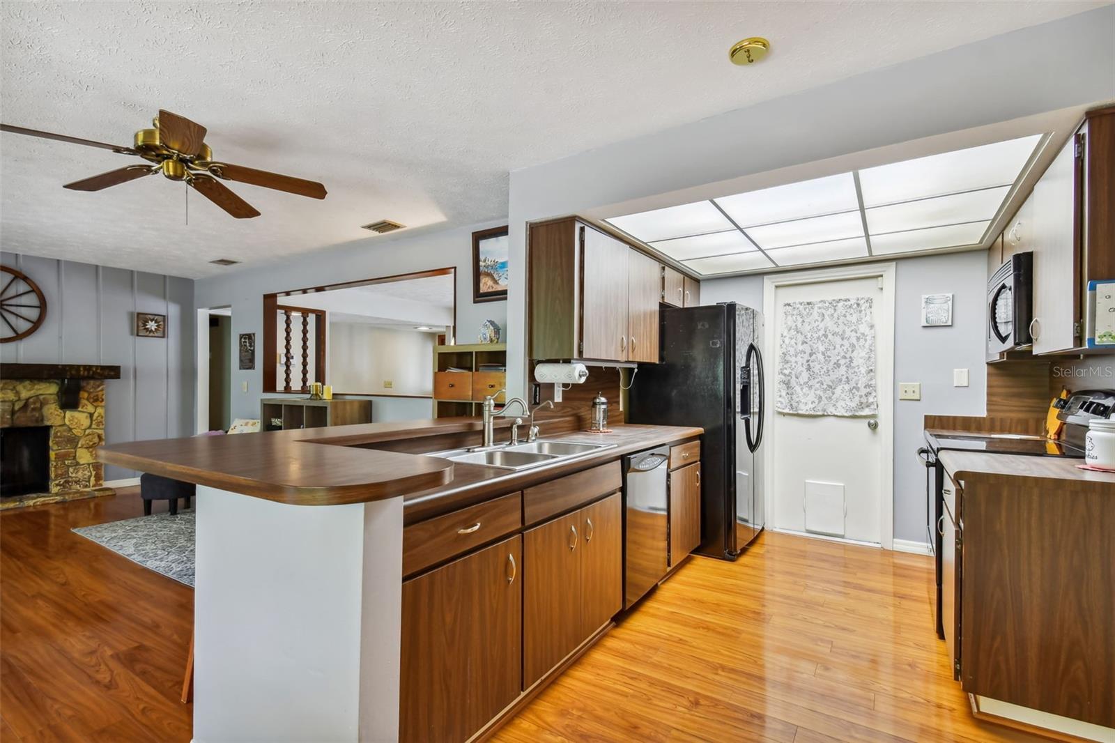 11208 DONNEYMOOR DR