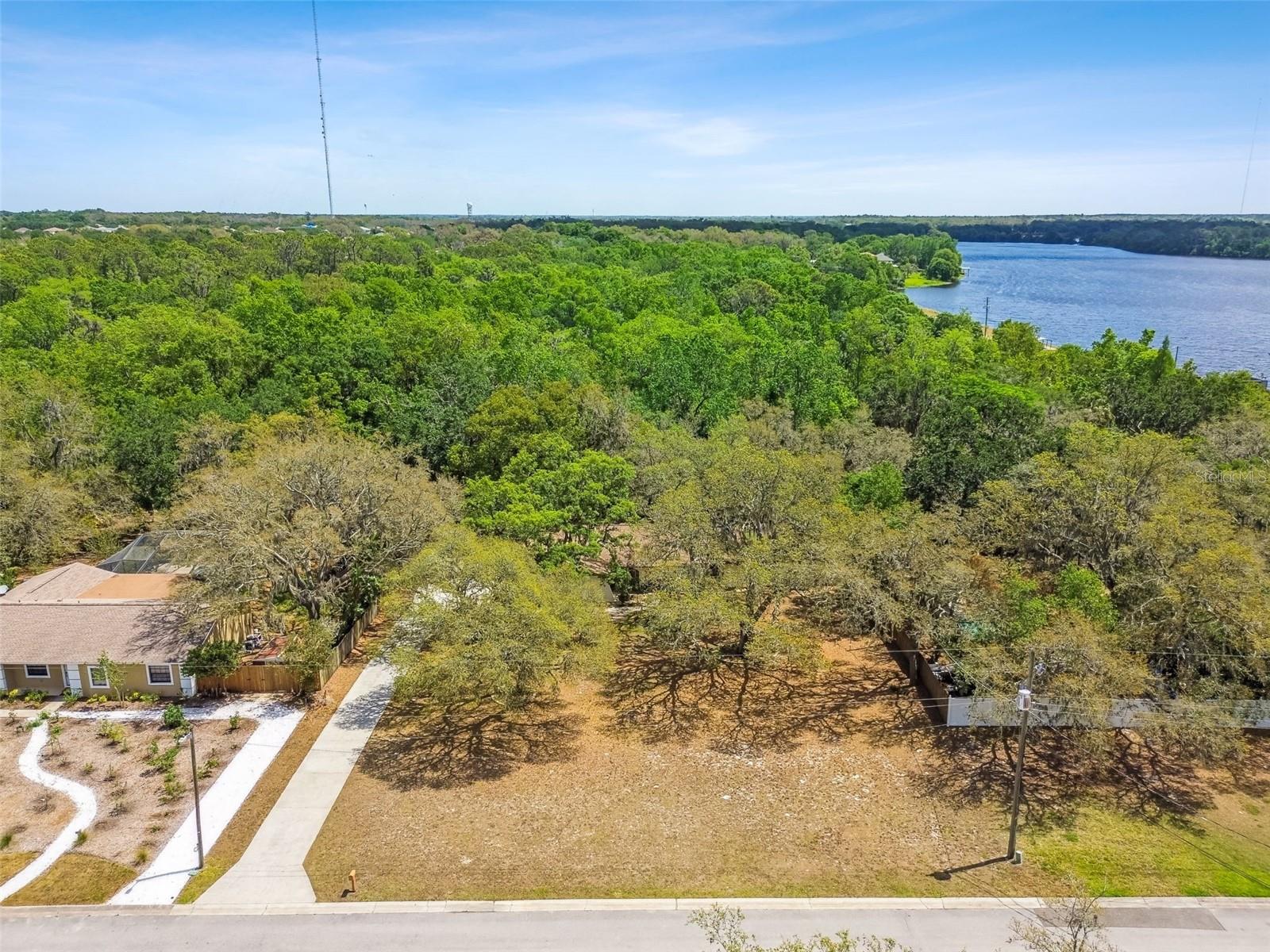 11208 DONNEYMOOR DR