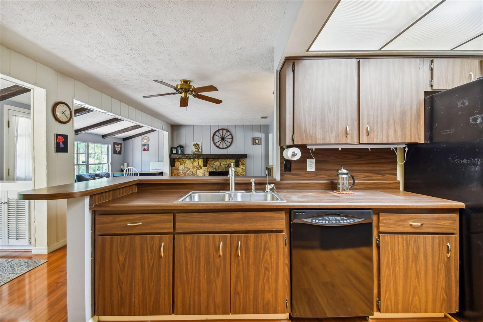 11208 DONNEYMOOR DR
