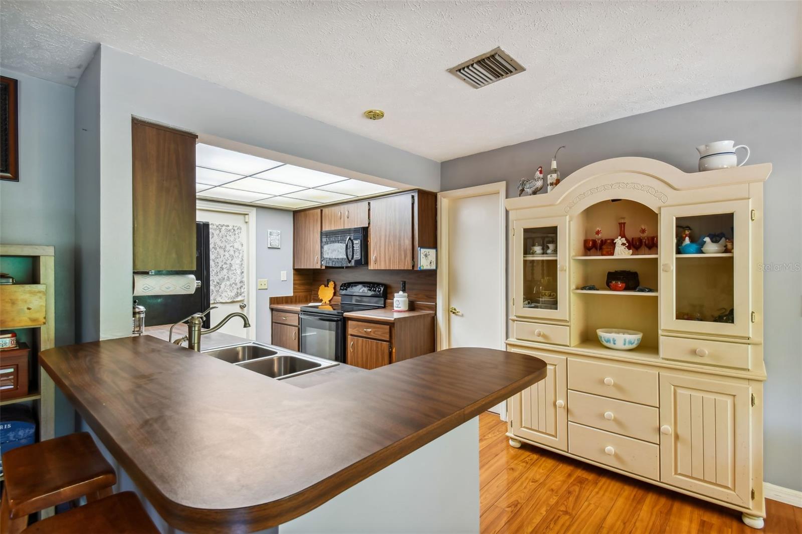 11208 DONNEYMOOR DR