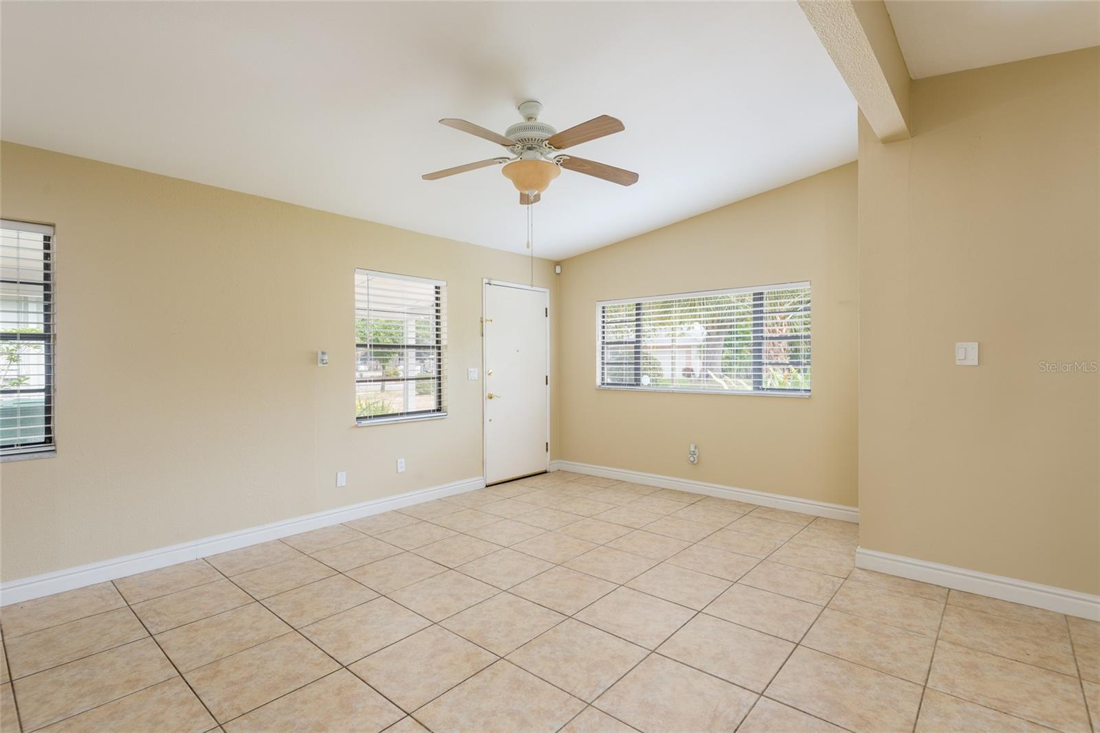 3414 W VILLA ROSA ST