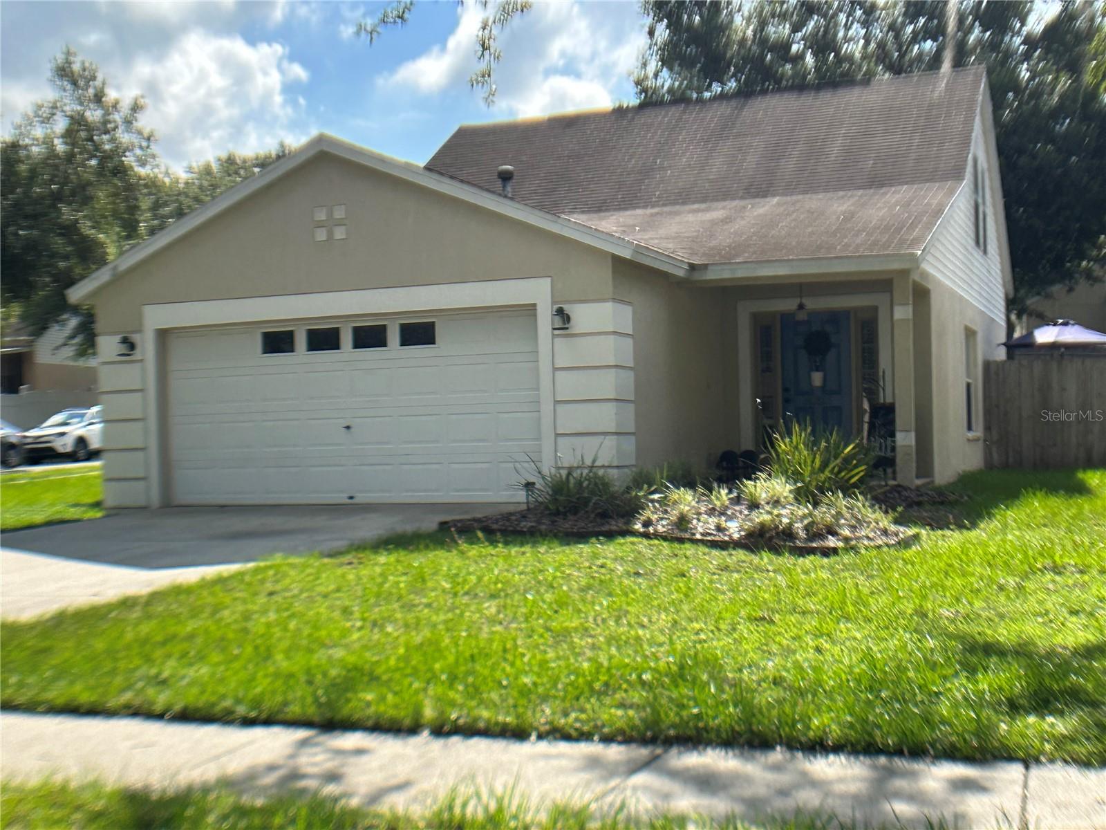 325 SUMMER SAILS DR