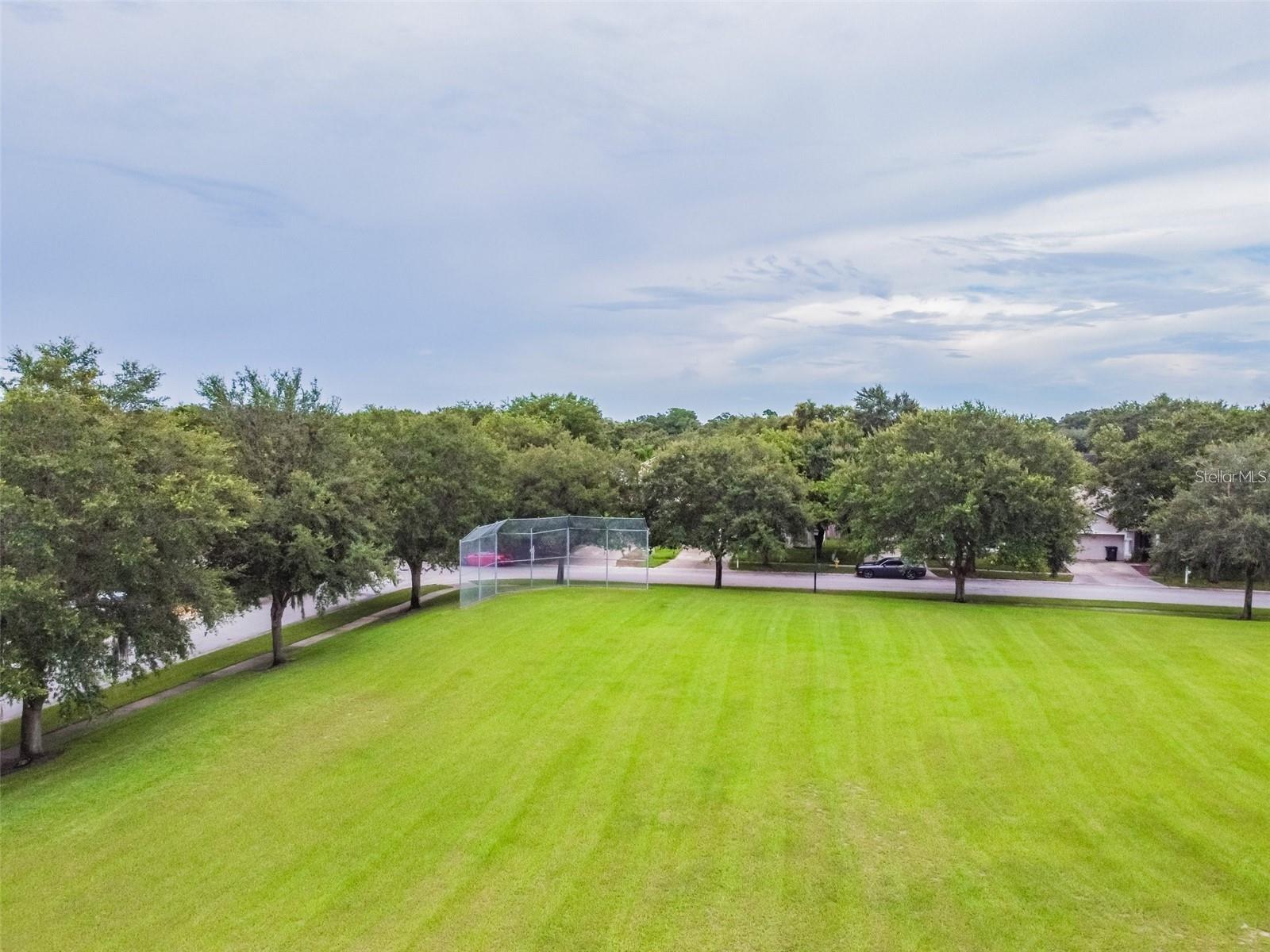325 SUMMER SAILS DR