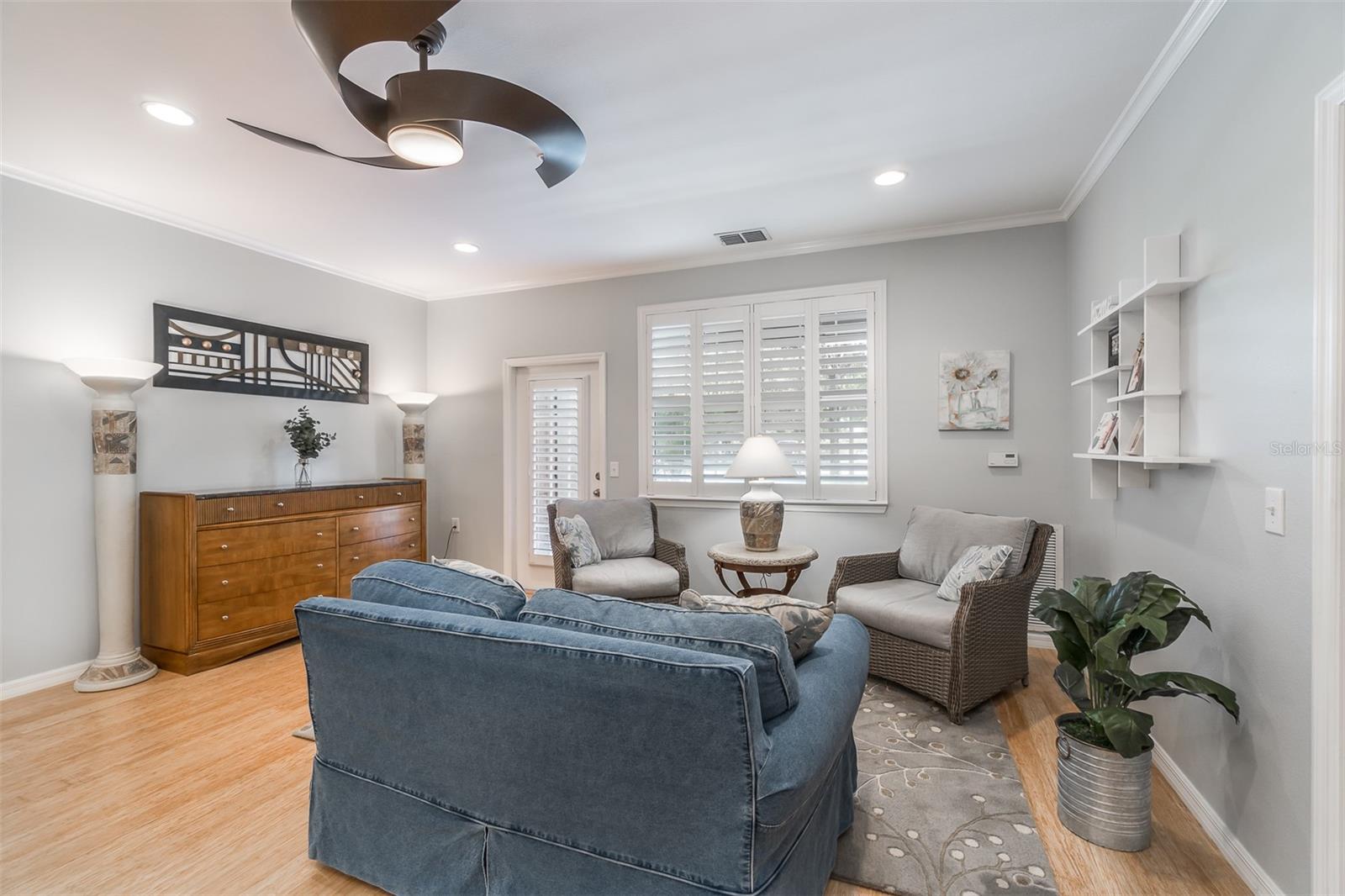 1600 VILLA CAPRI CIR #102